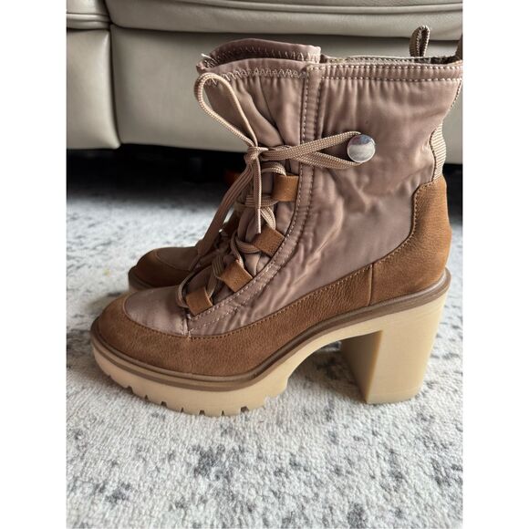 DOLCE VITA Celida NWOB Heeled Ankle Bootie - Picture 4 of 13